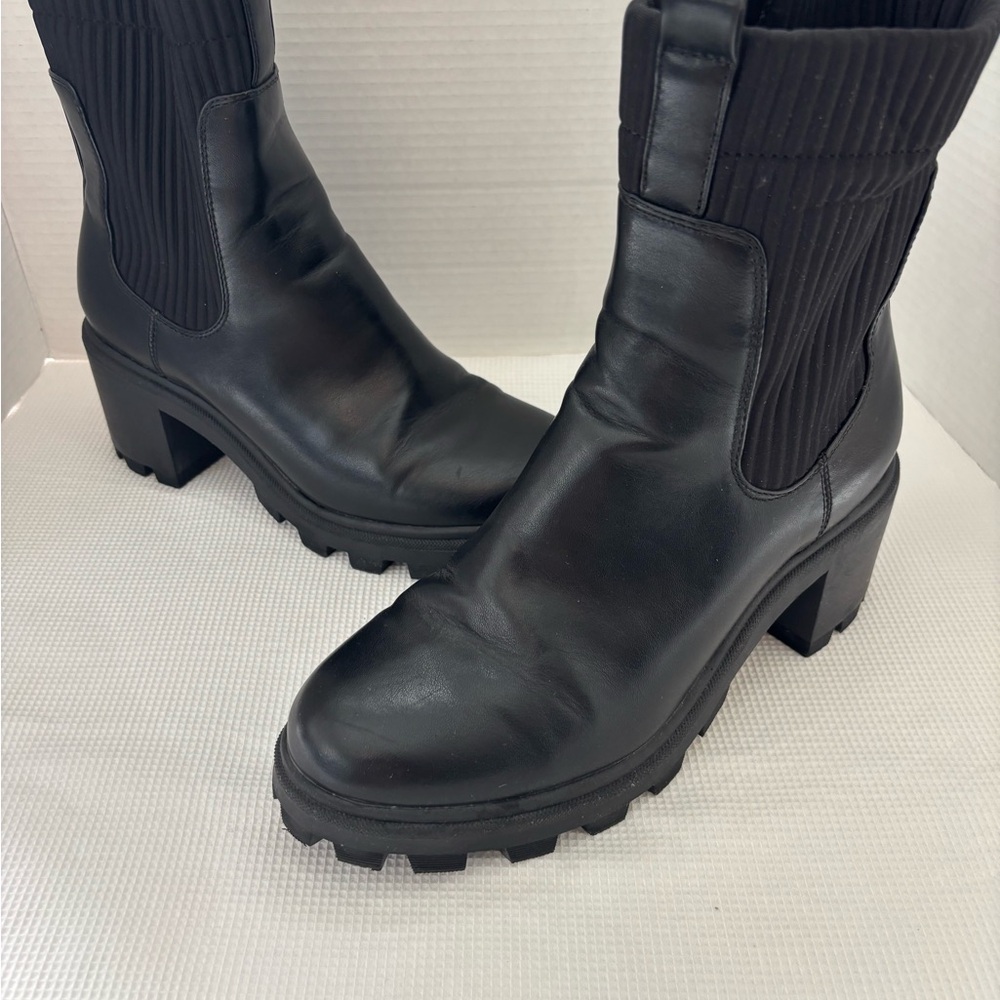 Black Platform Chelsea Boots - Women